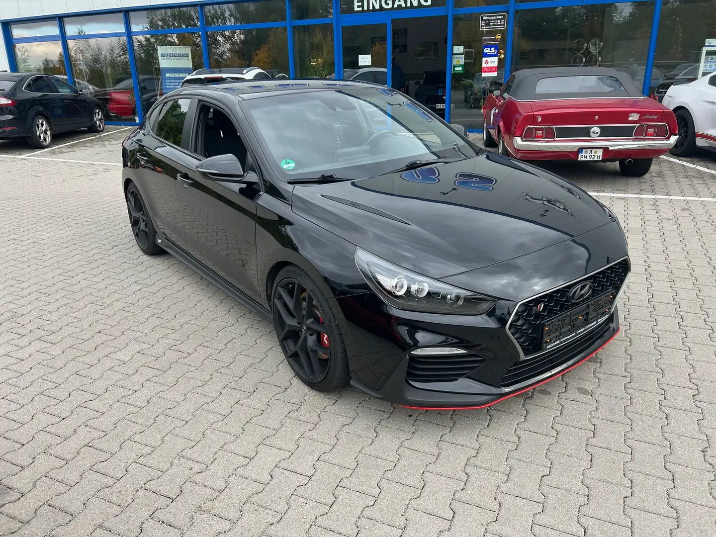 Hyundai i30 i30 Fastback 2.0 T-GDI Fastback N Performance Schwarz - 1