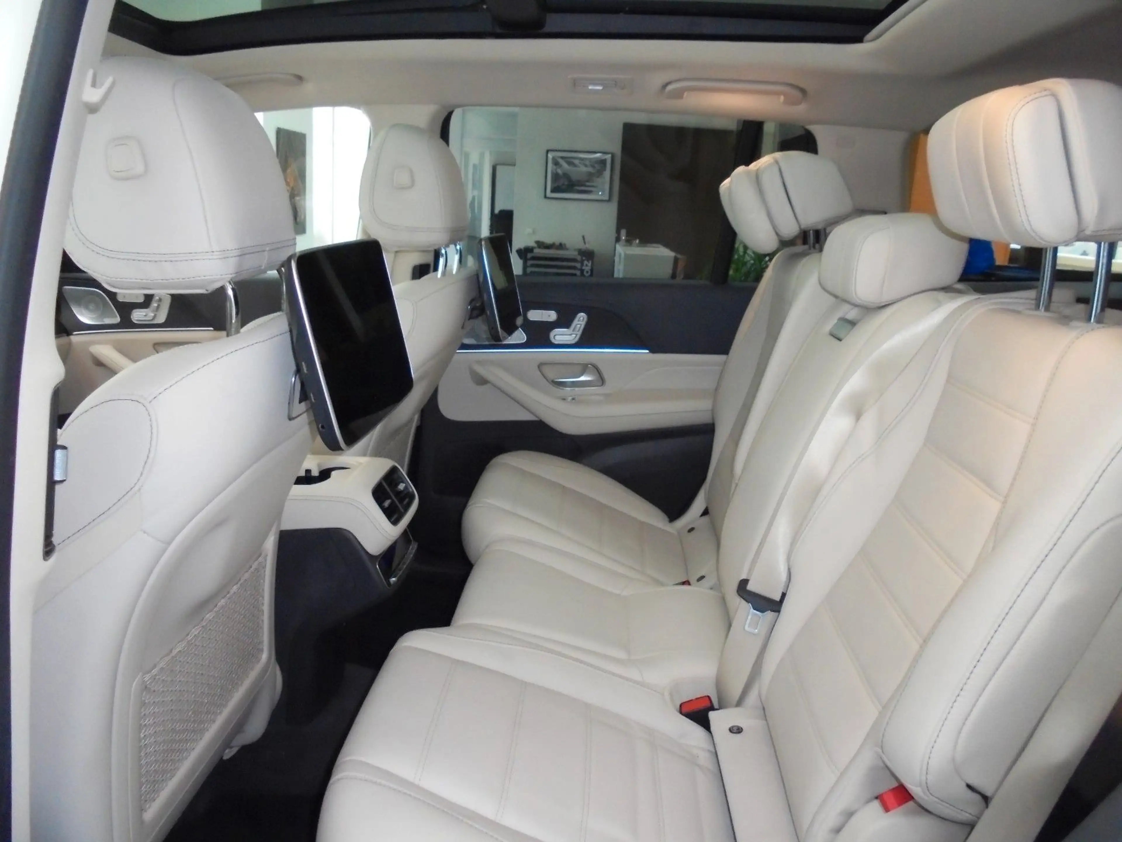 Mercedes-Benz GLS 580 GLS -Klasse GLS 580 4Matic Panorama — photo 12