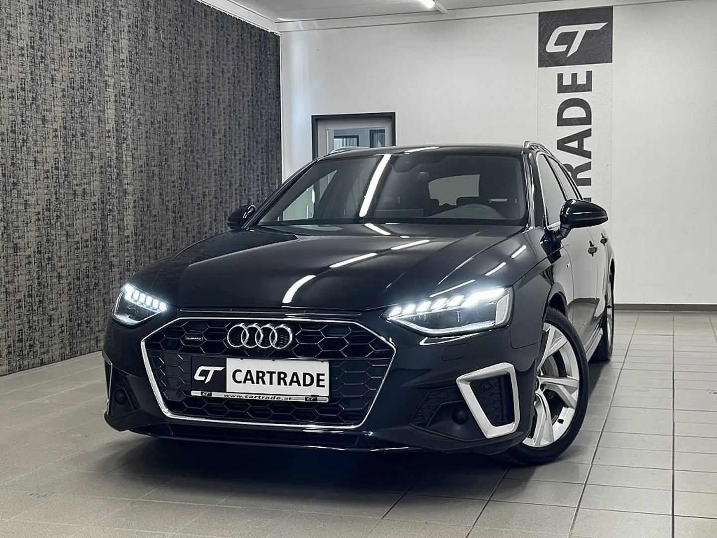Audi A4 Avant 40 TFSI quattro 2x S-line S-tronic / MATR... Fekete - 1