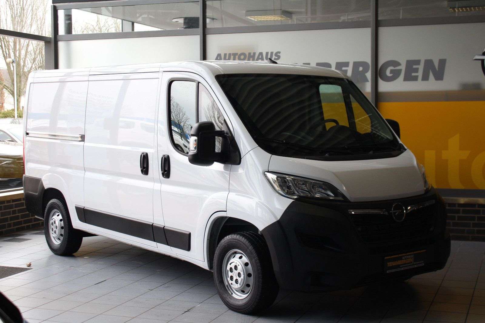 Opel Movano