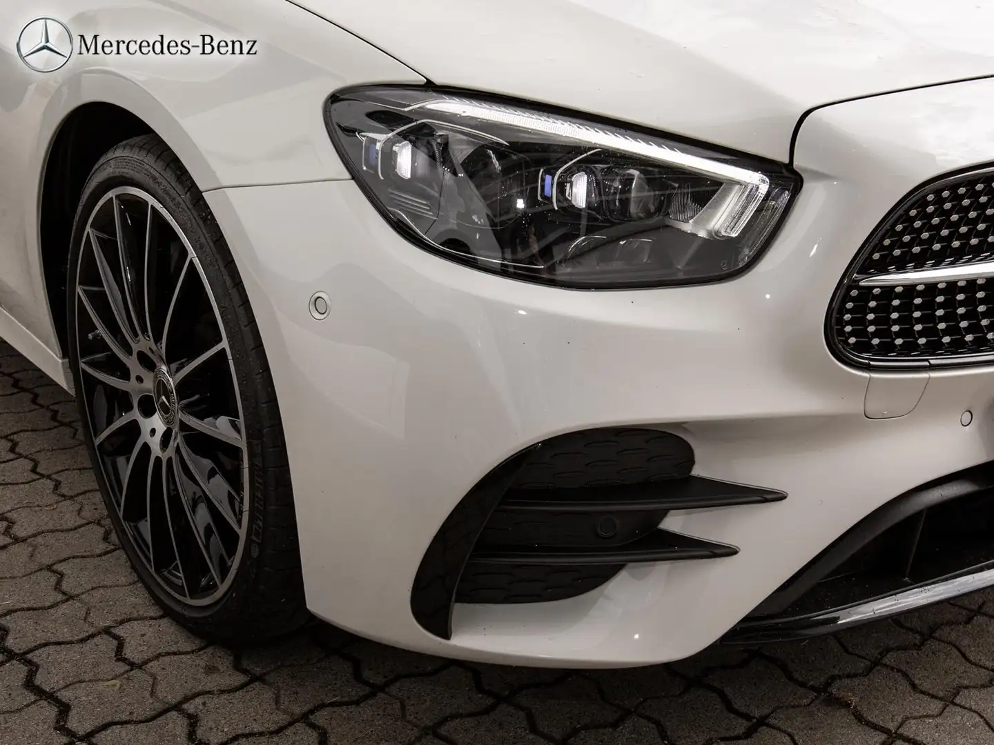 Mercedes-Benz E 400 d 4MATIC T AMG RüKam+AHK+Parktronic+Night Wit - 2