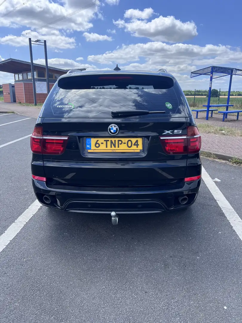 BMW X5 xDrive40d Zwart - 2