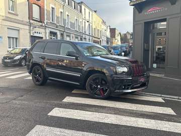 SRT8 V8 / 426 CH / 4 PNEU NEUF