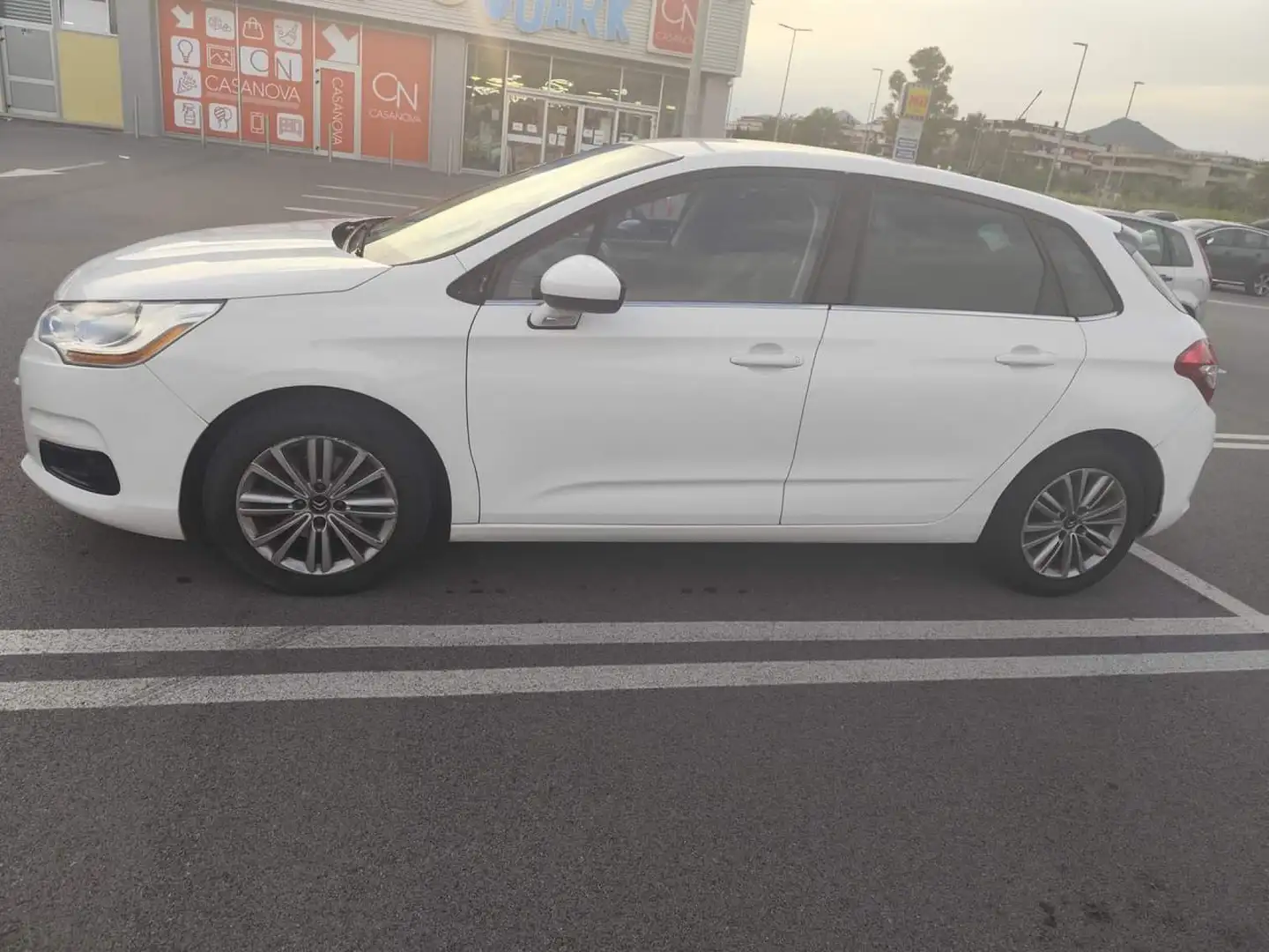 Citroen C4 HDi 110 FAP EGS6 Tendance - 2