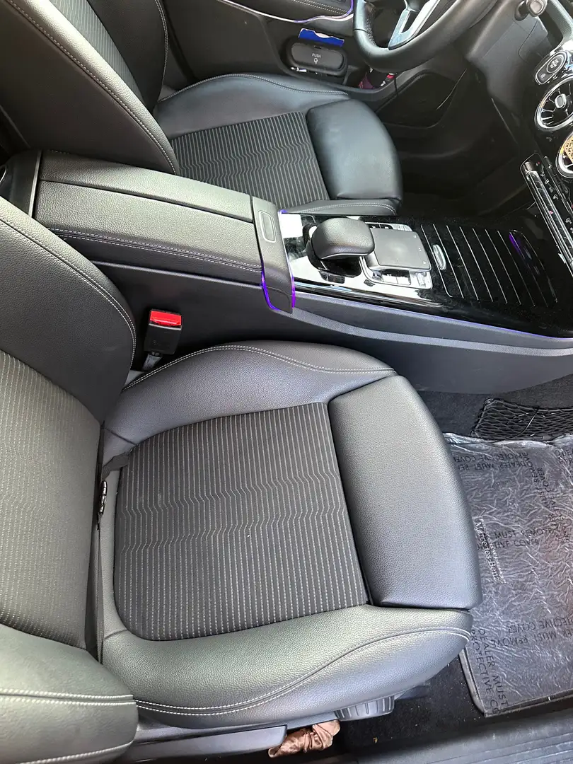 Mercedes-Benz A 200 A 200 Business Solution (EU6d-TEMP) Zwart - 2