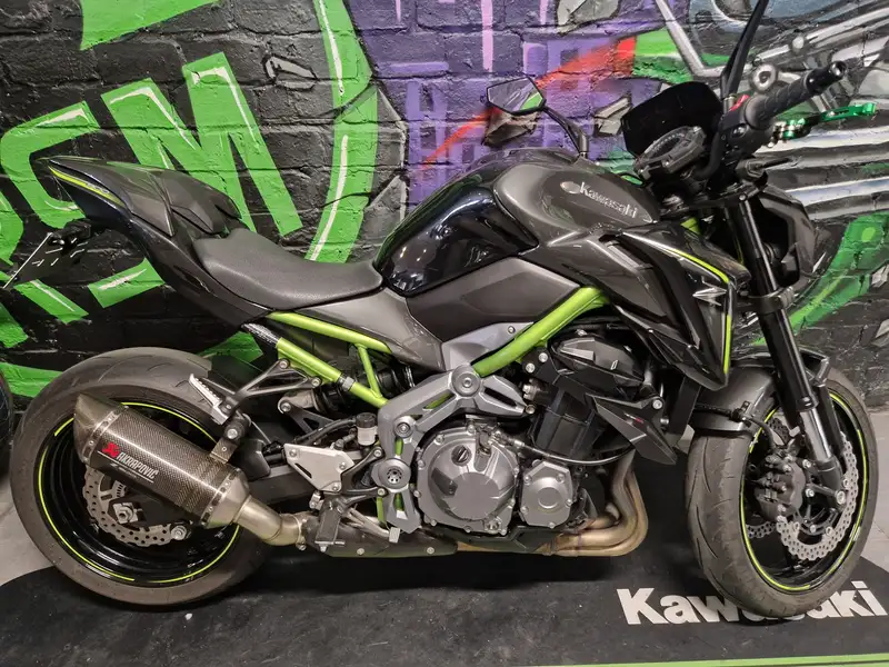Kawasaki Z900 - foto 2