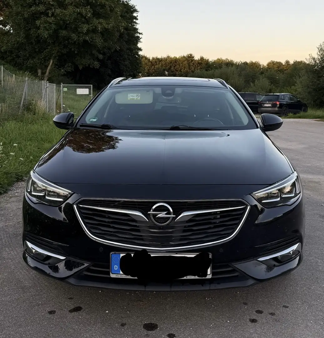 Opel Insignia Business Innovation Schwarz - 1
