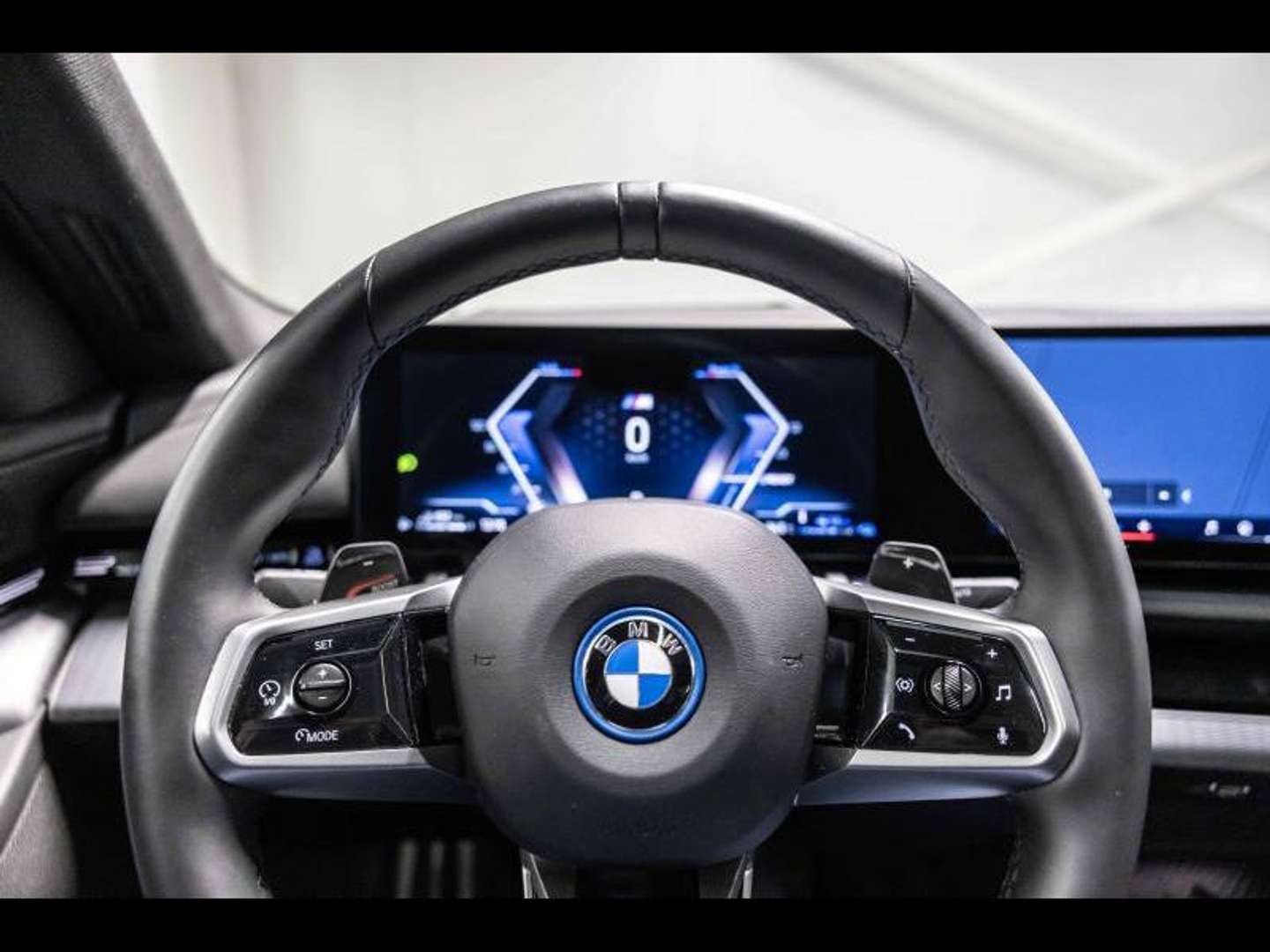 BMW Série 5 530e M Sport - 2024 - Joinsteer - #13