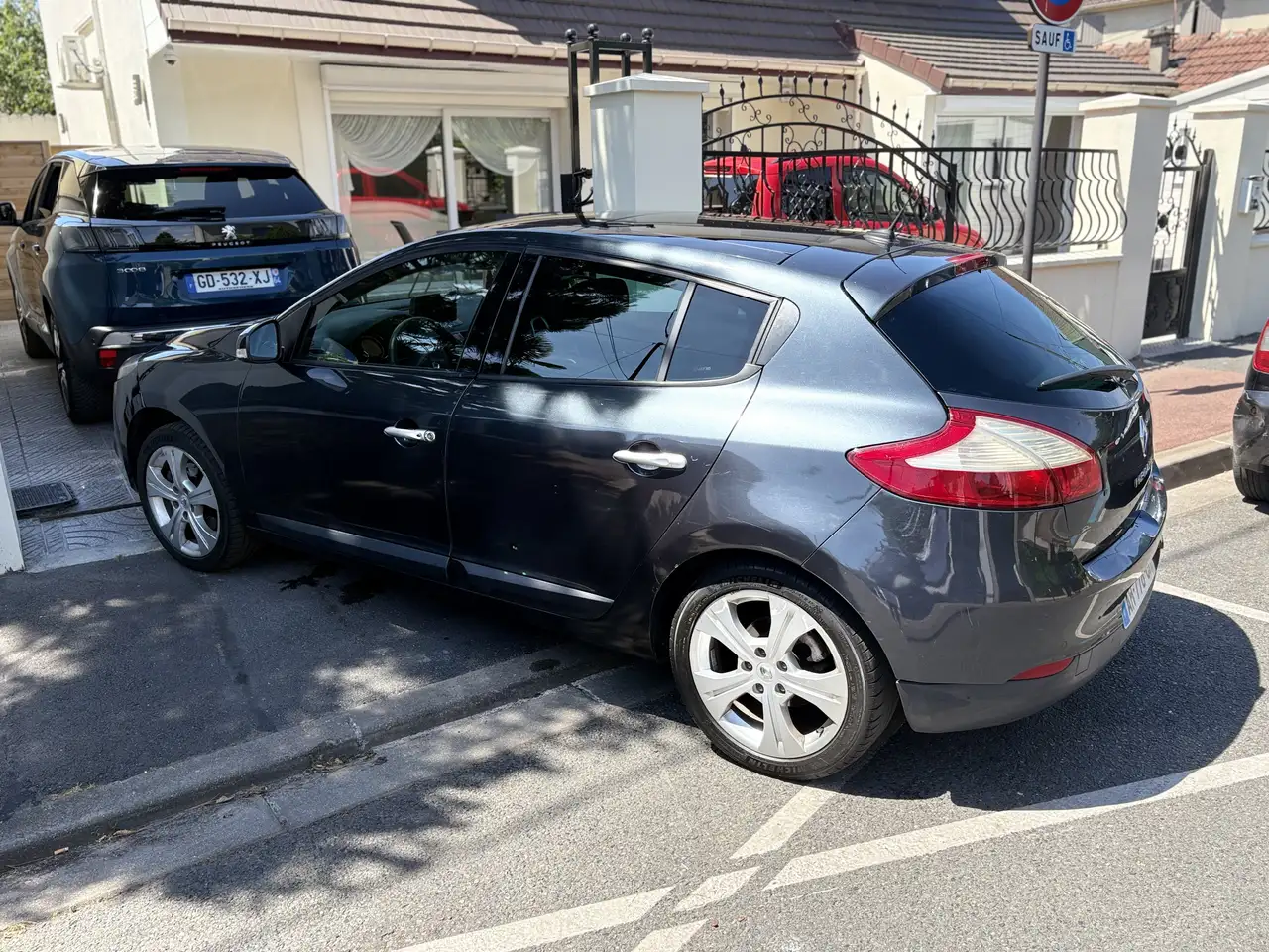 Renault Megane Grandtour — photo 2