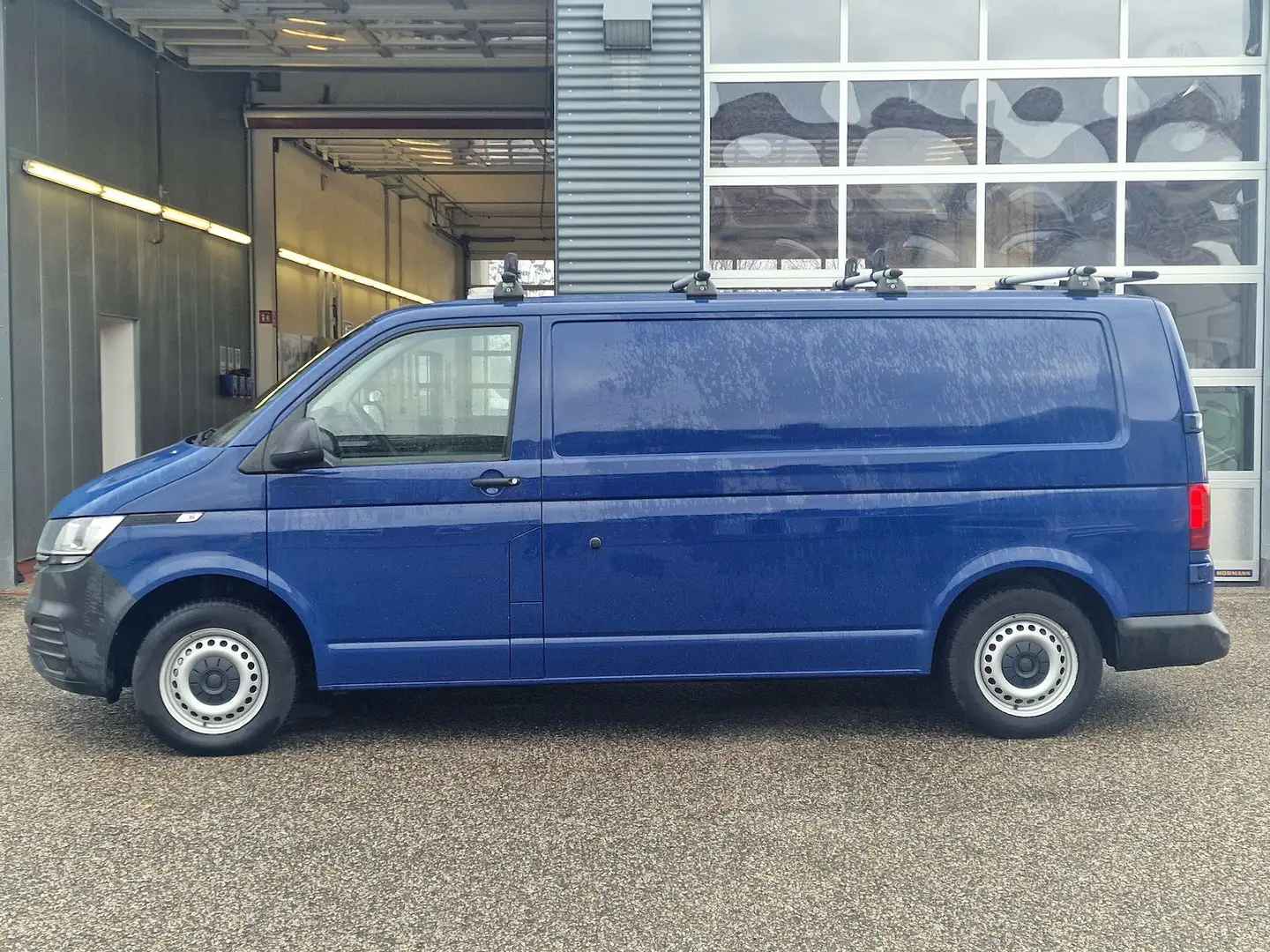 Volkswagen T6 Transporter Blau - 2