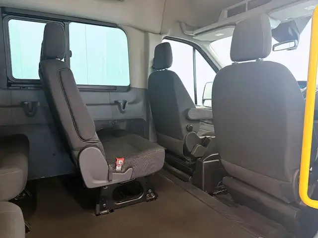 Ford Transit view 13