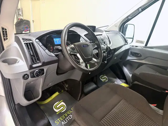 Ford Transit view 15