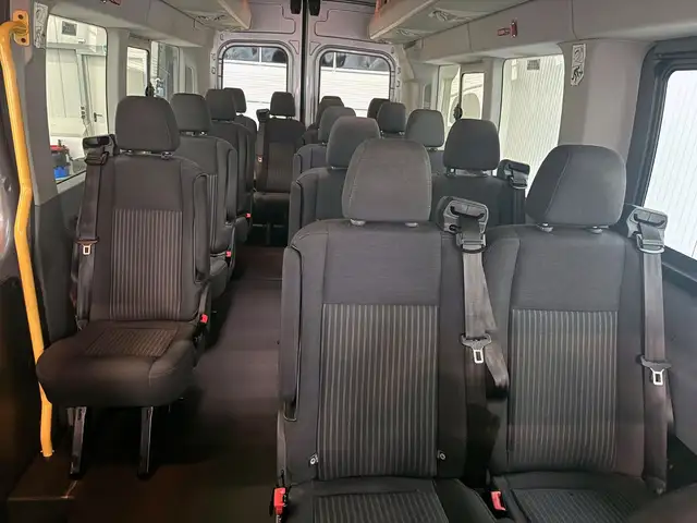 Ford Transit view 12