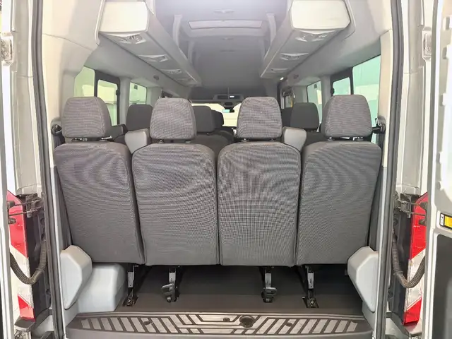 Ford Transit view 14