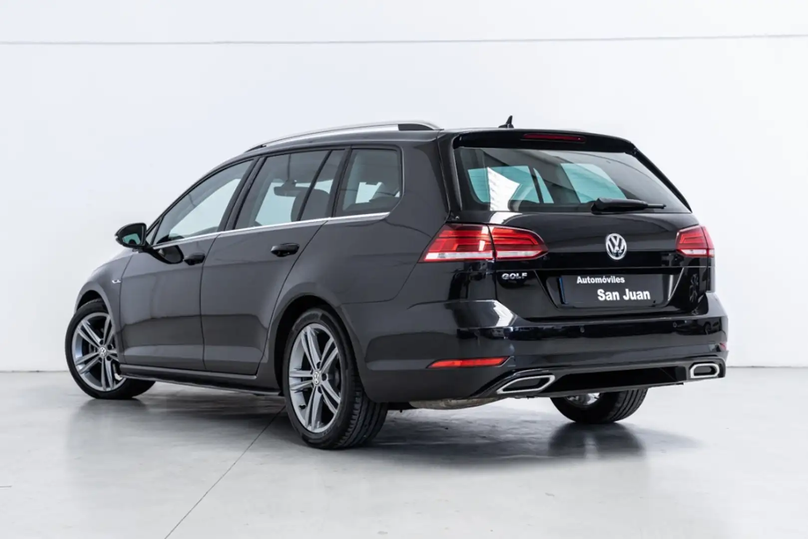 Volkswagen Golf Variant 2.0TDI R-Line Negro - 2