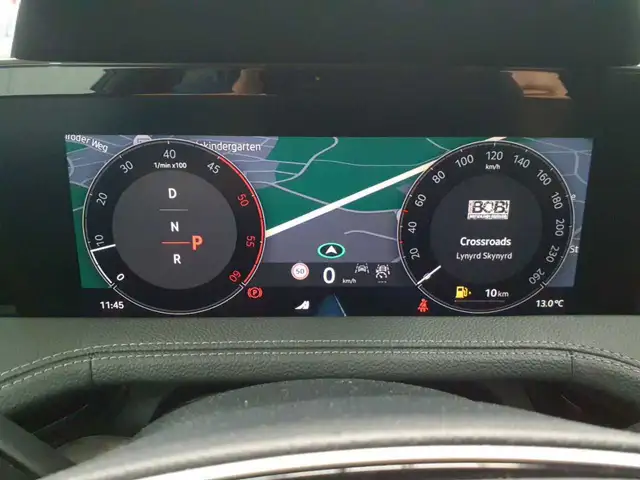 Skoda Superb view 11