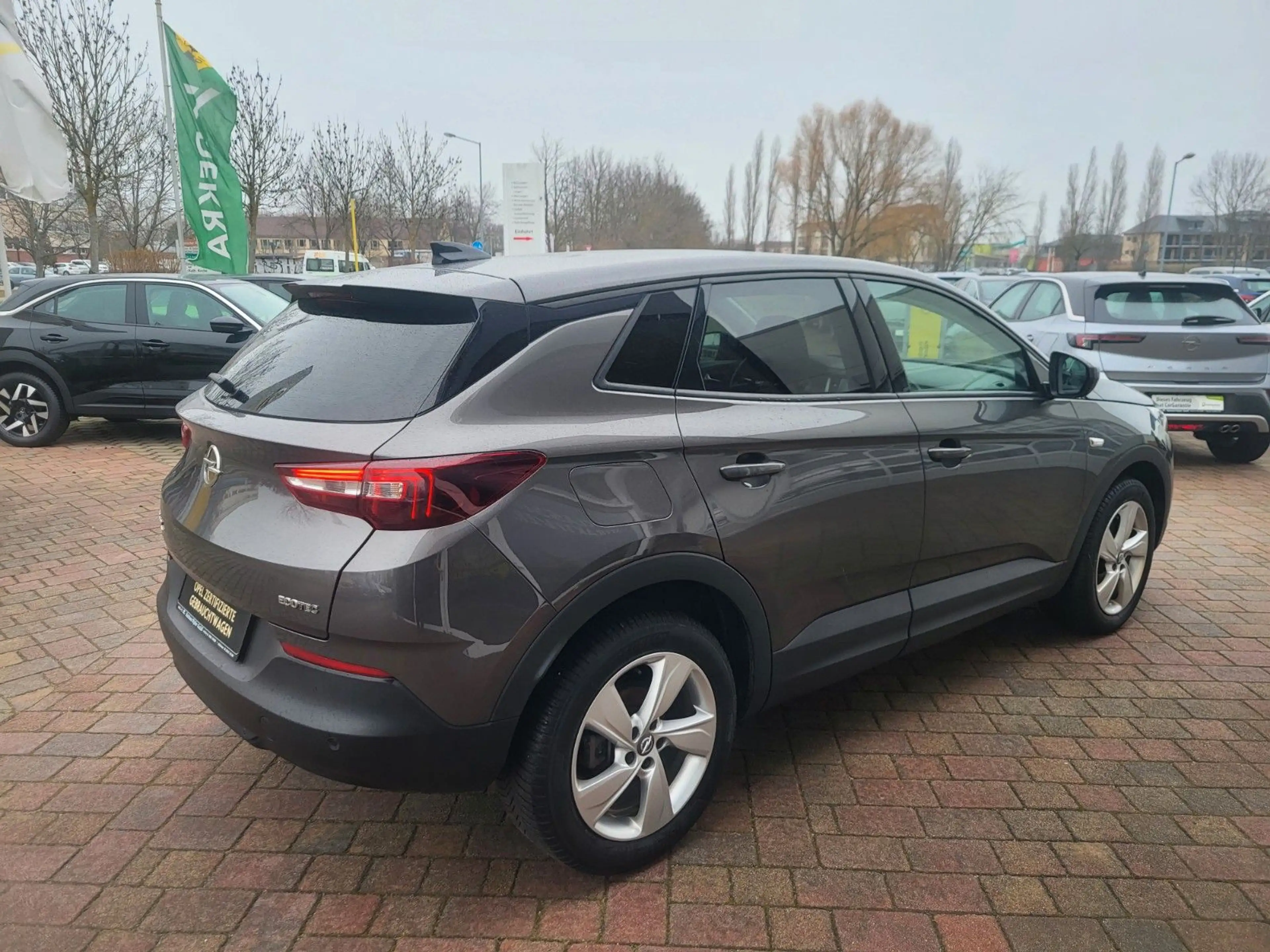 Opel Grandland X Edition "Design-Paket" aus 1.Hand — photo 4