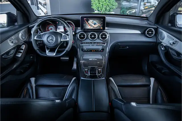Mercedes-Benz GLC view 9