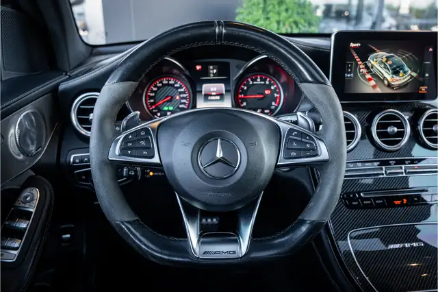 Mercedes-Benz GLC view 12