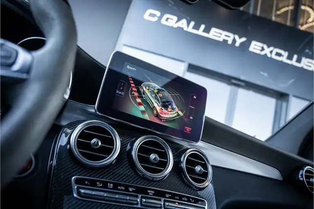 Mercedes-Benz GLC view 15