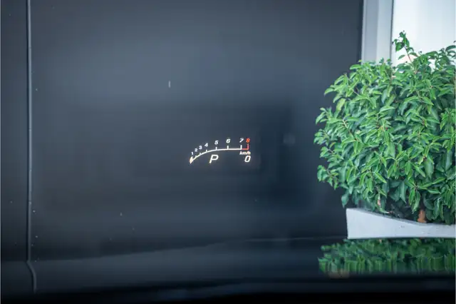 Mercedes-Benz GLC view 14