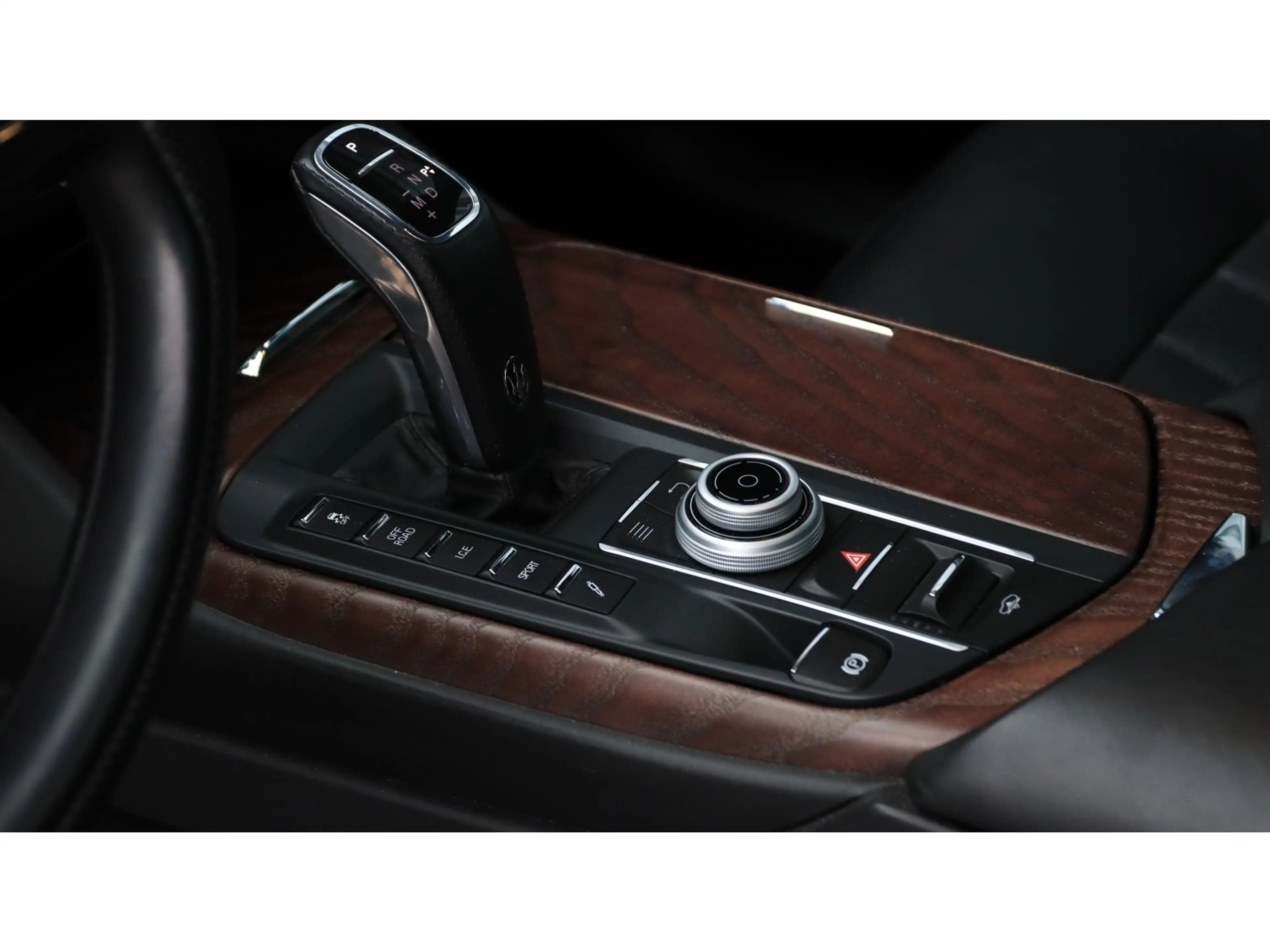 Maserati Levante Gran Sport Q4 — photo 13