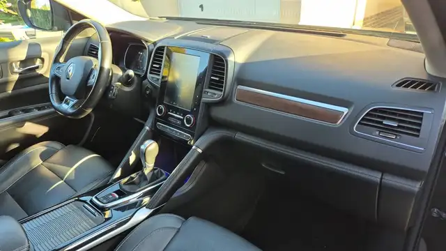 Renault Koleos view 10