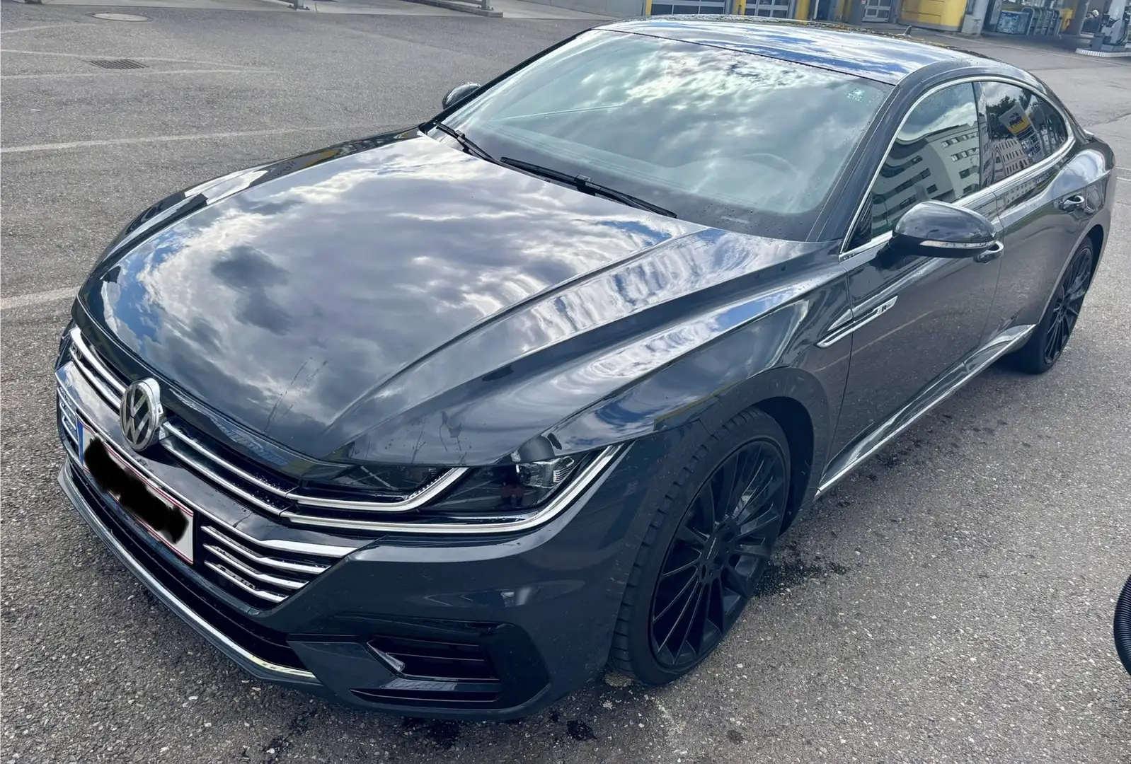 Volkswagen Arteon 2,0 TSI R-Line DSG Grau - 1