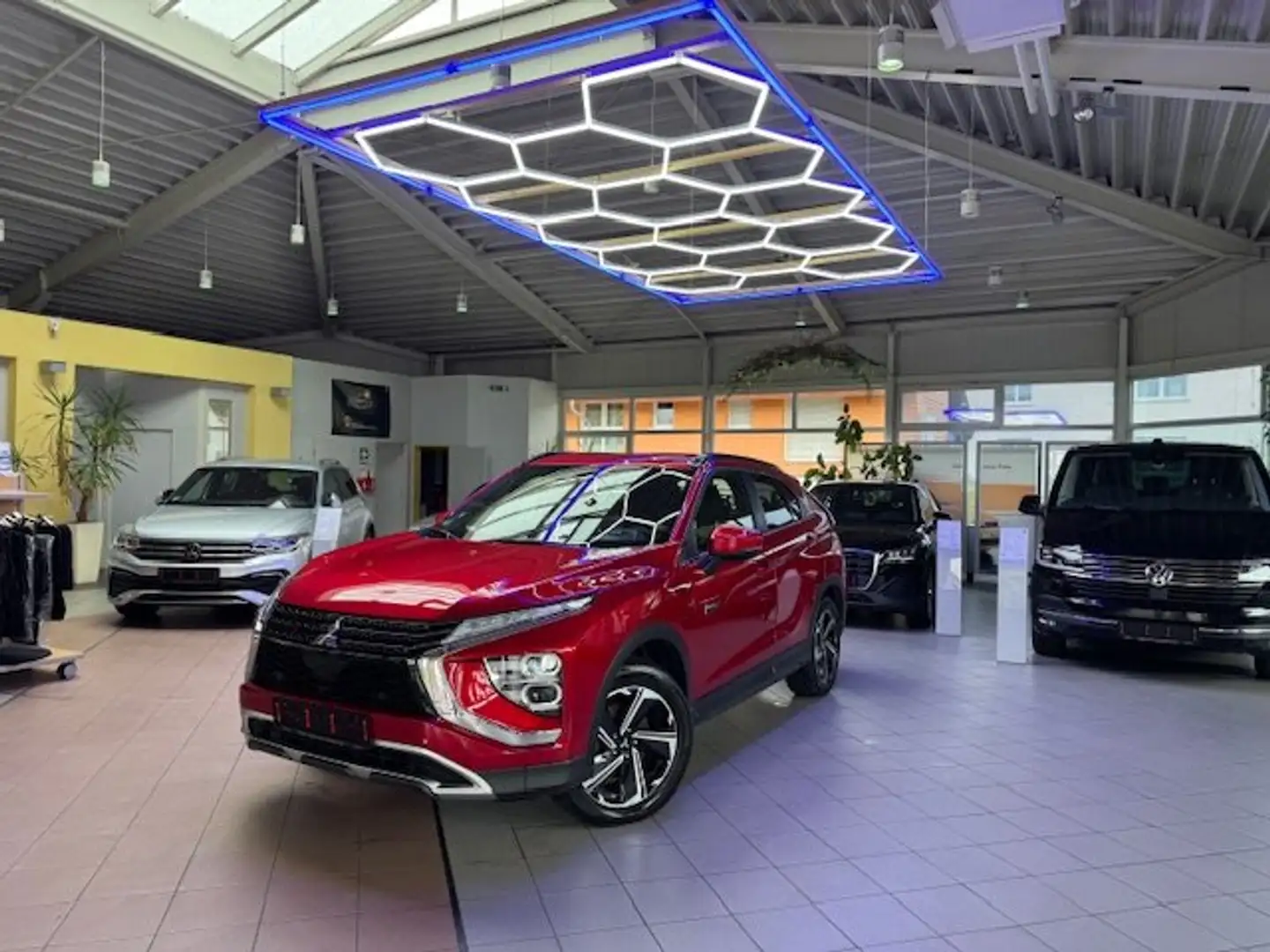 Mitsubishi Eclipse Cross Plus Hybrid 4WD - 2