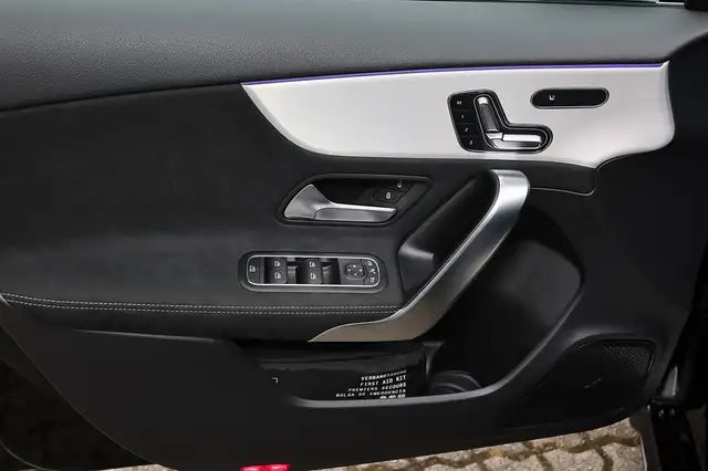 Mercedes-Benz A-Class view 12