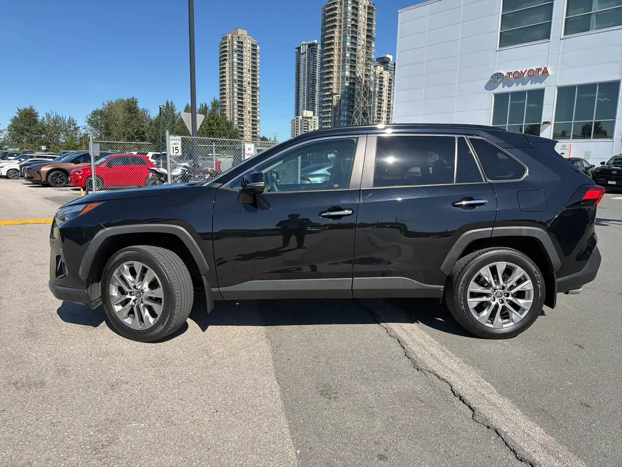 Toyota RAV 4 photo Toyota RAV 4
