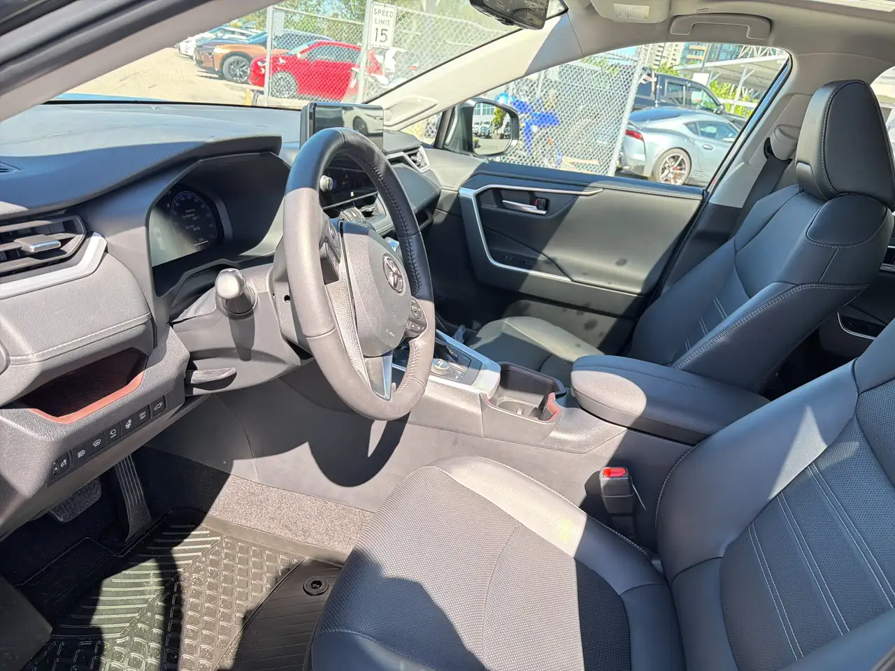 Toyota RAV 4 photo Toyota RAV 4