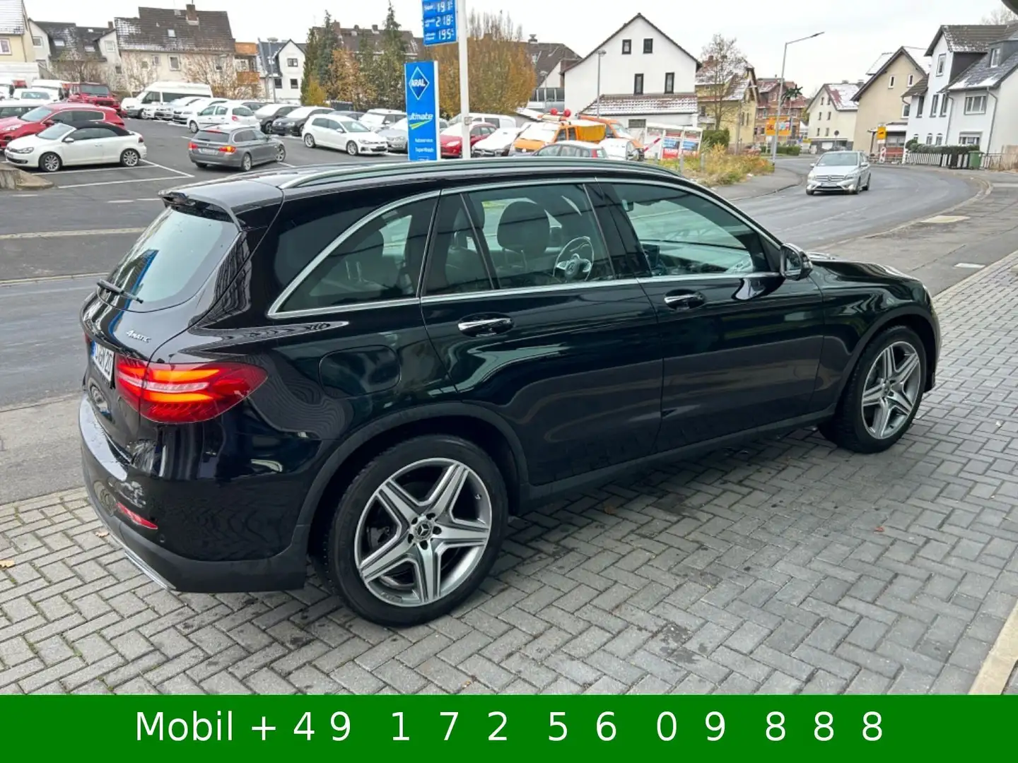 Mercedes-Benz GLC 350 d 4Matic AMG Panor LED Standh 360° 20"LM Schwarz - 2