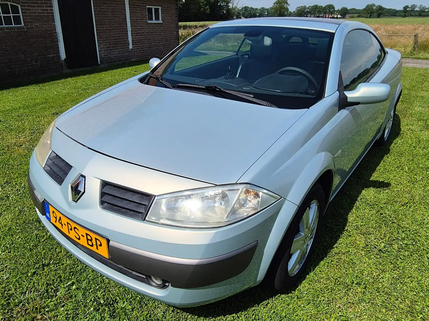 Renault Megane Megane 2.0-16V Priv.Luxe Zilver - 1