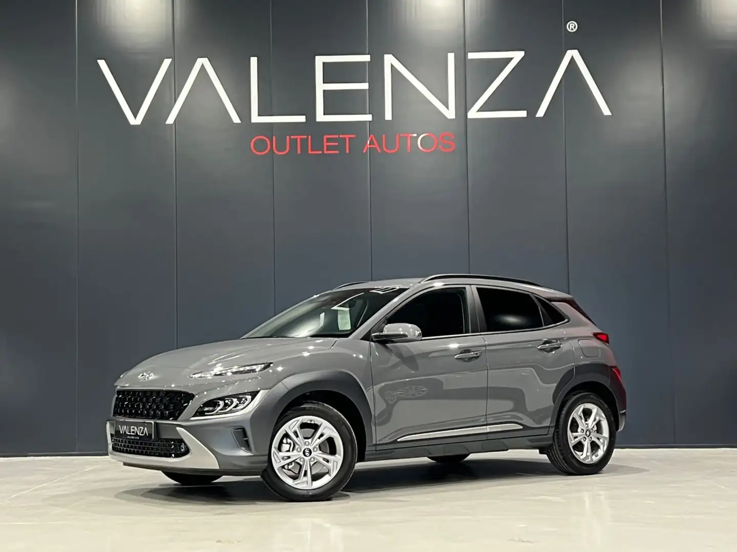 Hyundai KONA 1.0 TGDI Tecno 4x2 Gris - 1