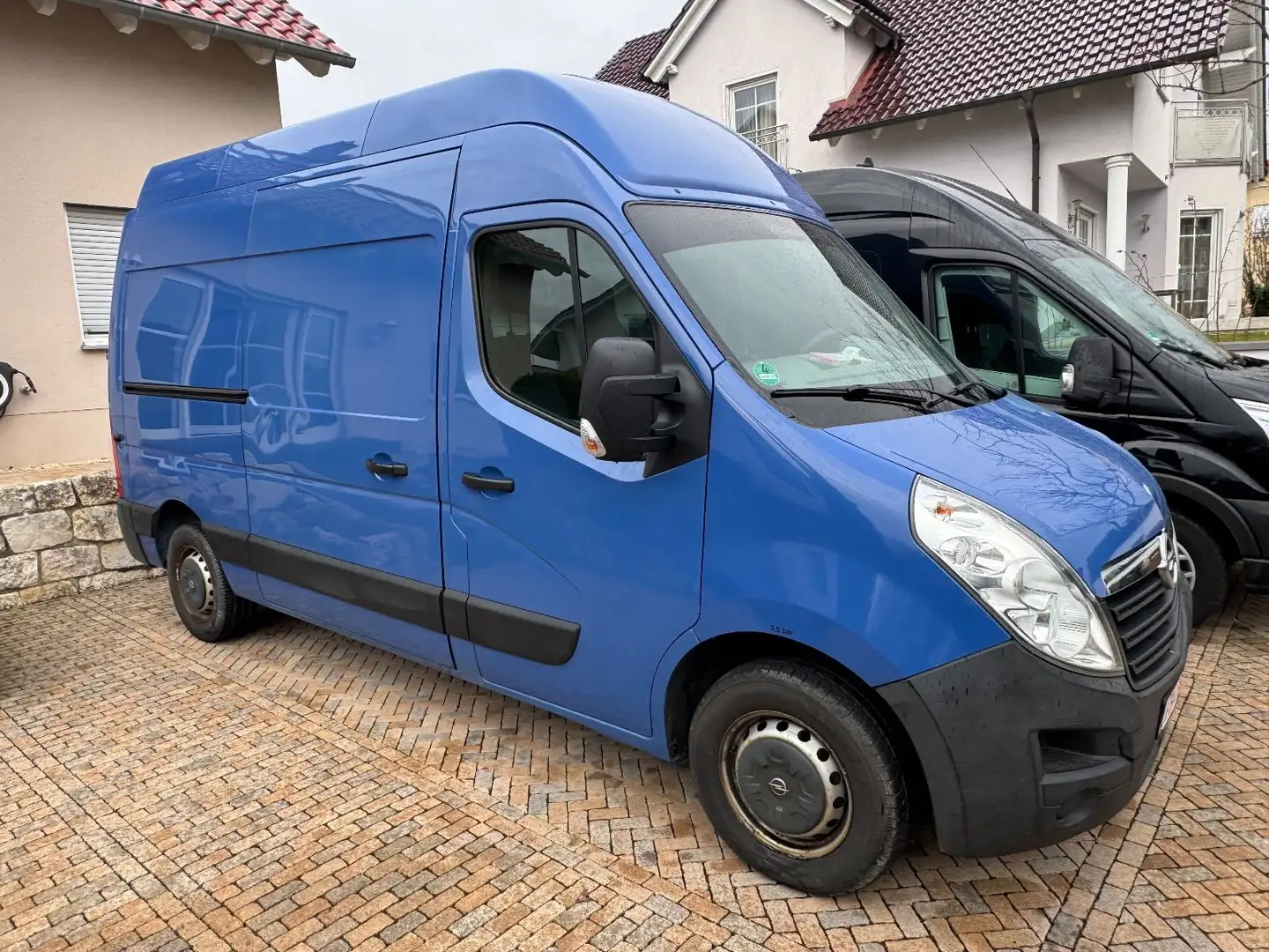 Opel Movano B Kasten/Kombi GKa L2H3 3,3t Bleu - 1