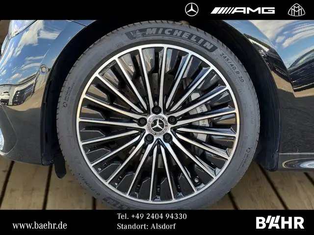Mercedes-Benz E-Class view 6
