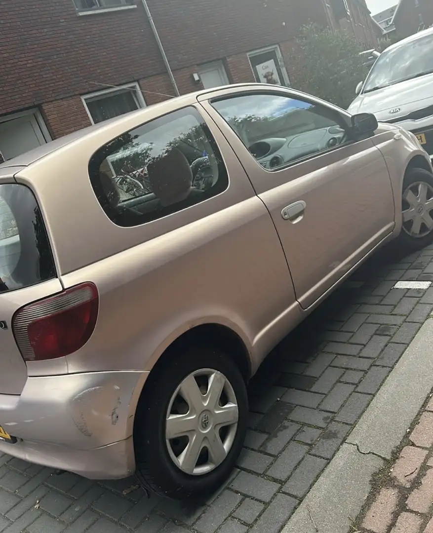 Toyota Yaris 1.0-16V VVT-i Terra Violet - 2