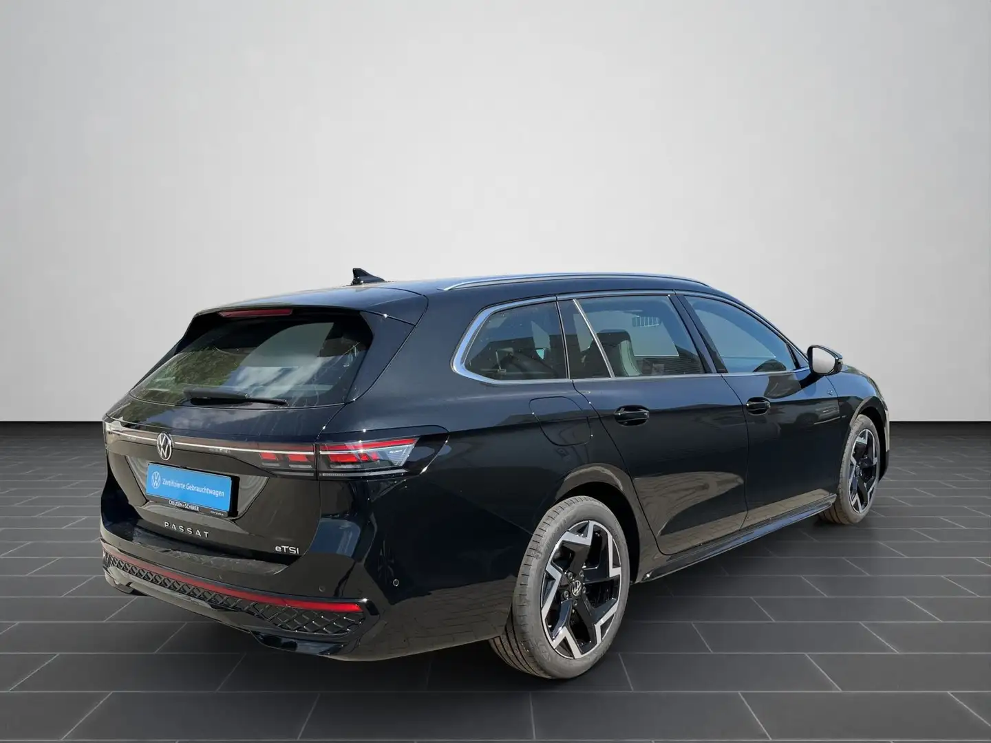 Volkswagen Passat Variant 1.5 TSI DSG R-Line MATRIX-LED ACC Schwarz - 2