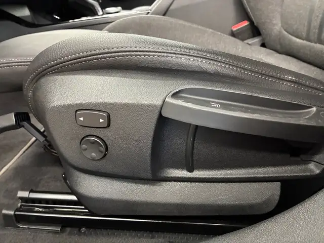 BMW 1 Series view 6
