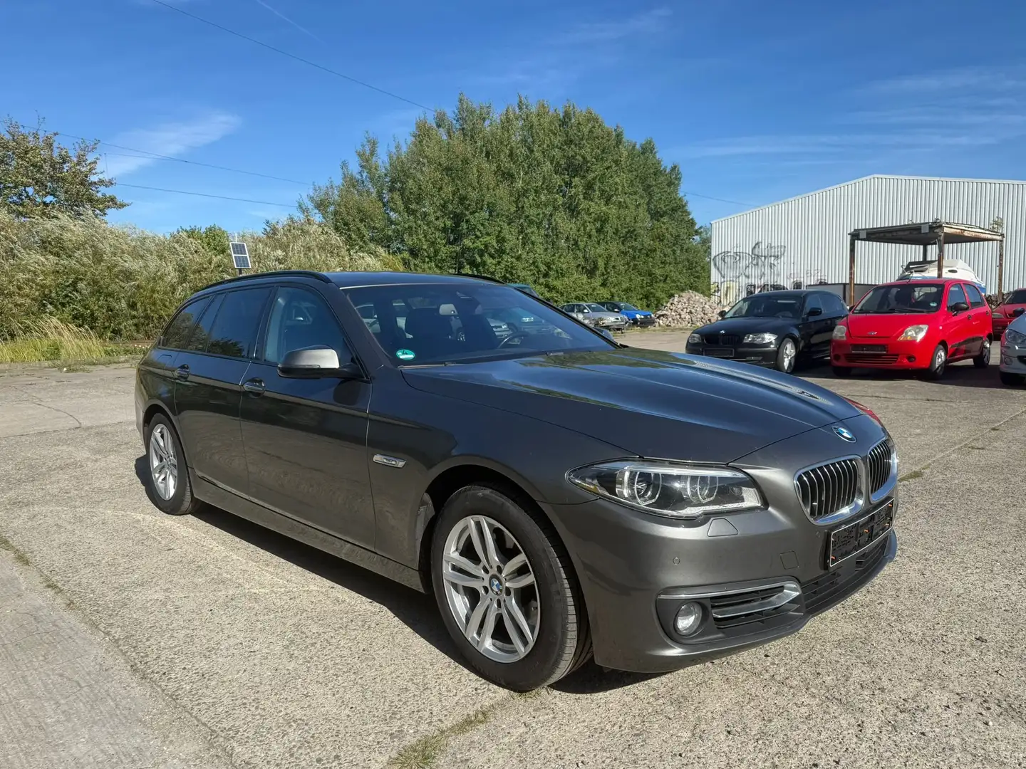 BMW 535 d xDrive, Service Neu !!! TÜV Neu !!! Grau - 2