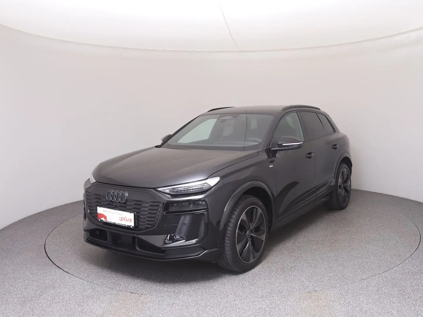 Audi Q6 e-tron e-tron quattro Schwarz - 1