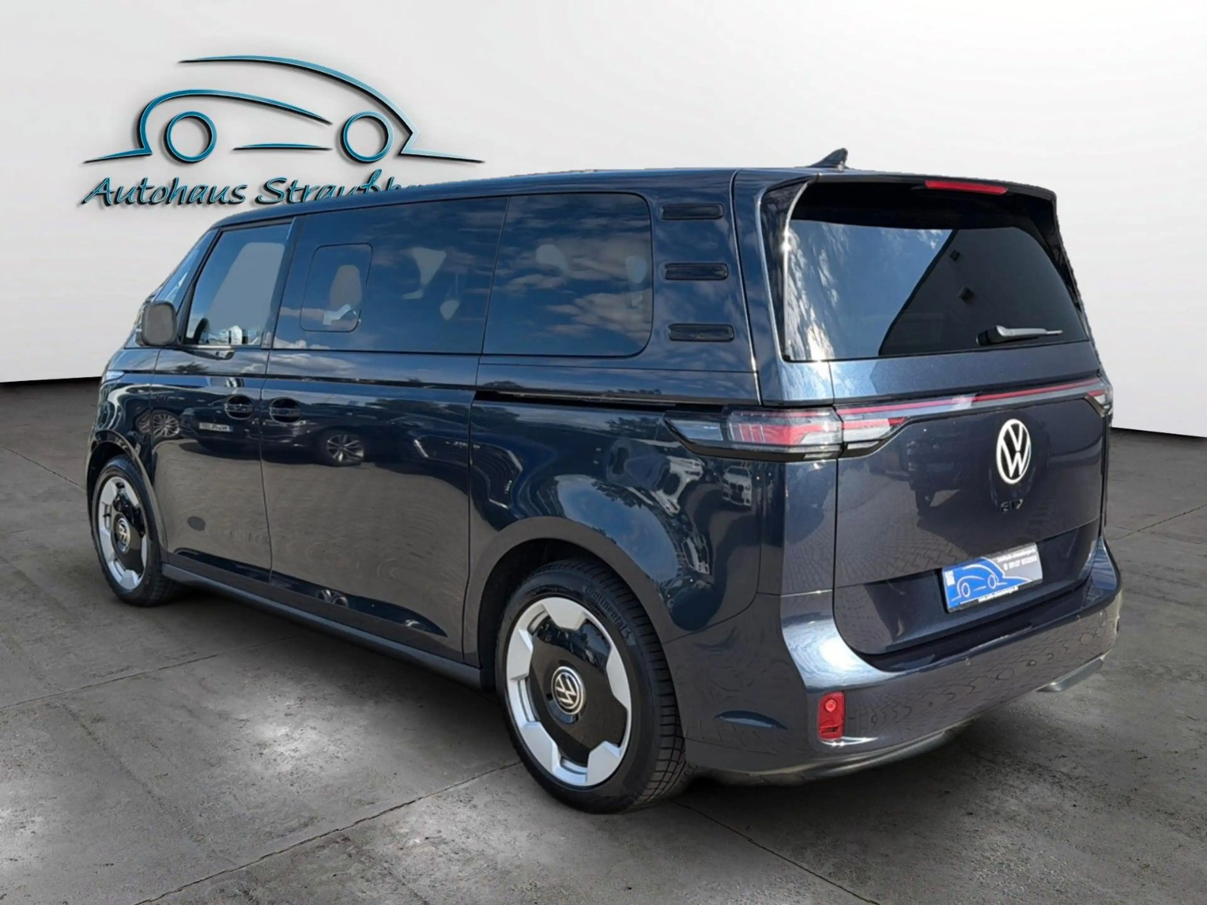 Volkswagen ID. Buzz Bus 250 kW 4M LR GTX ACC AHK 360° H&K — photo 3