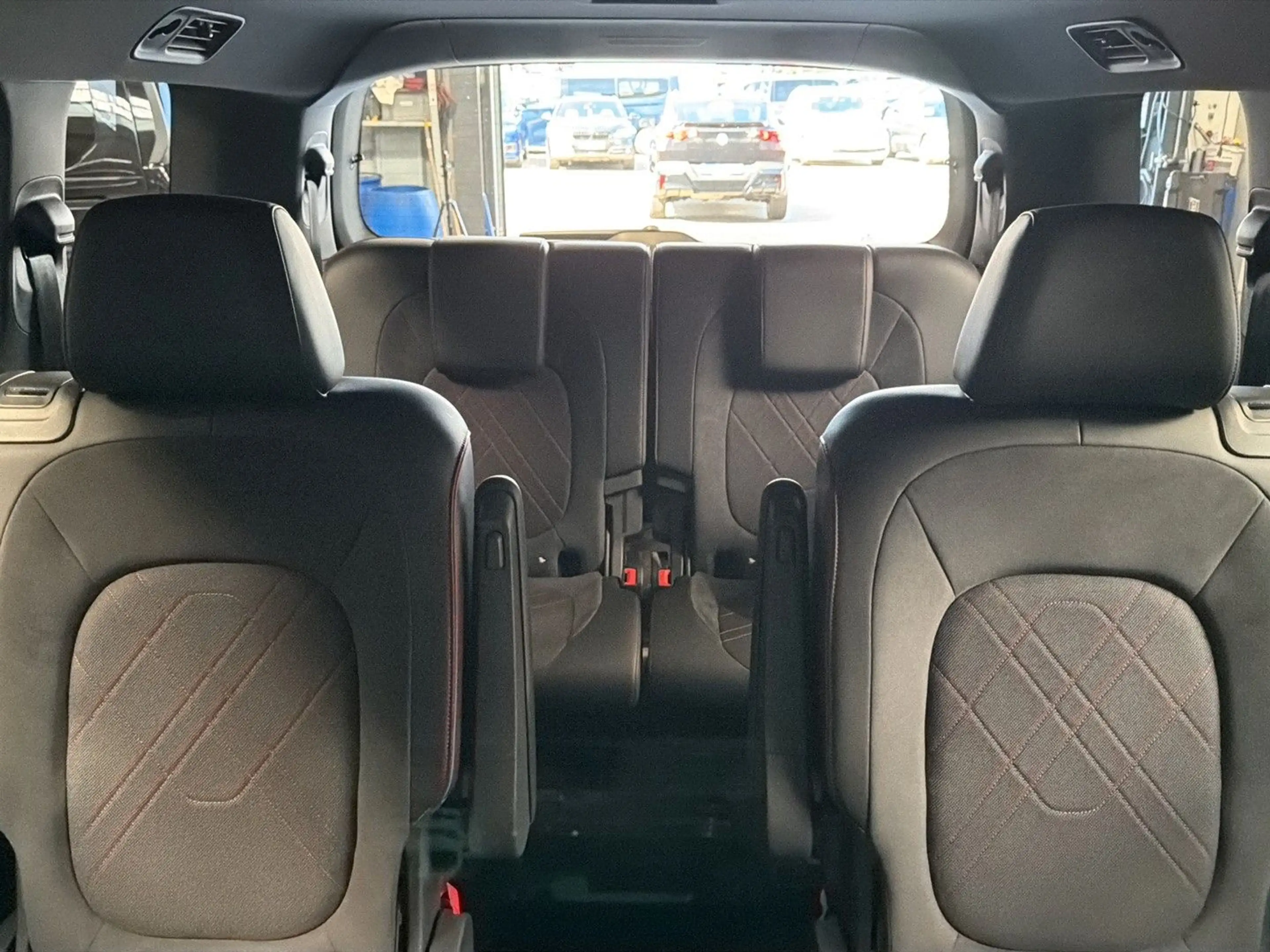Volkswagen ID. Buzz Bus 250 kW 4M LR GTX ACC AHK 360° H&K — photo 12