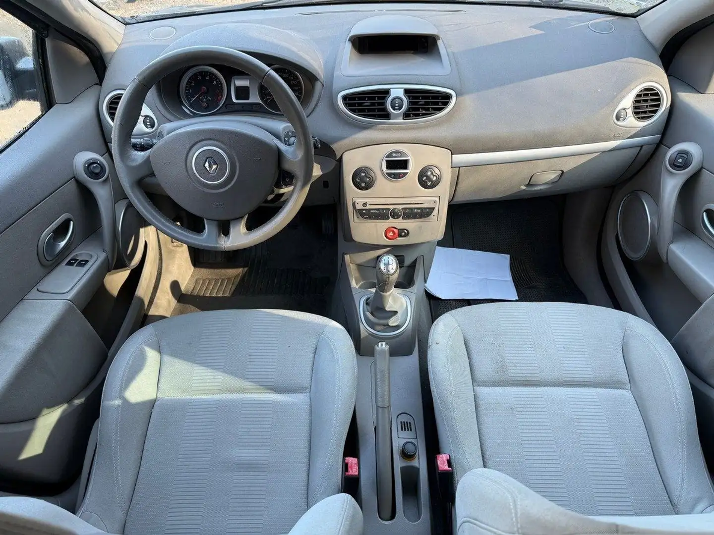 Renault Clio III 1.2i 100cv Dynamique 2e main Beige - 2