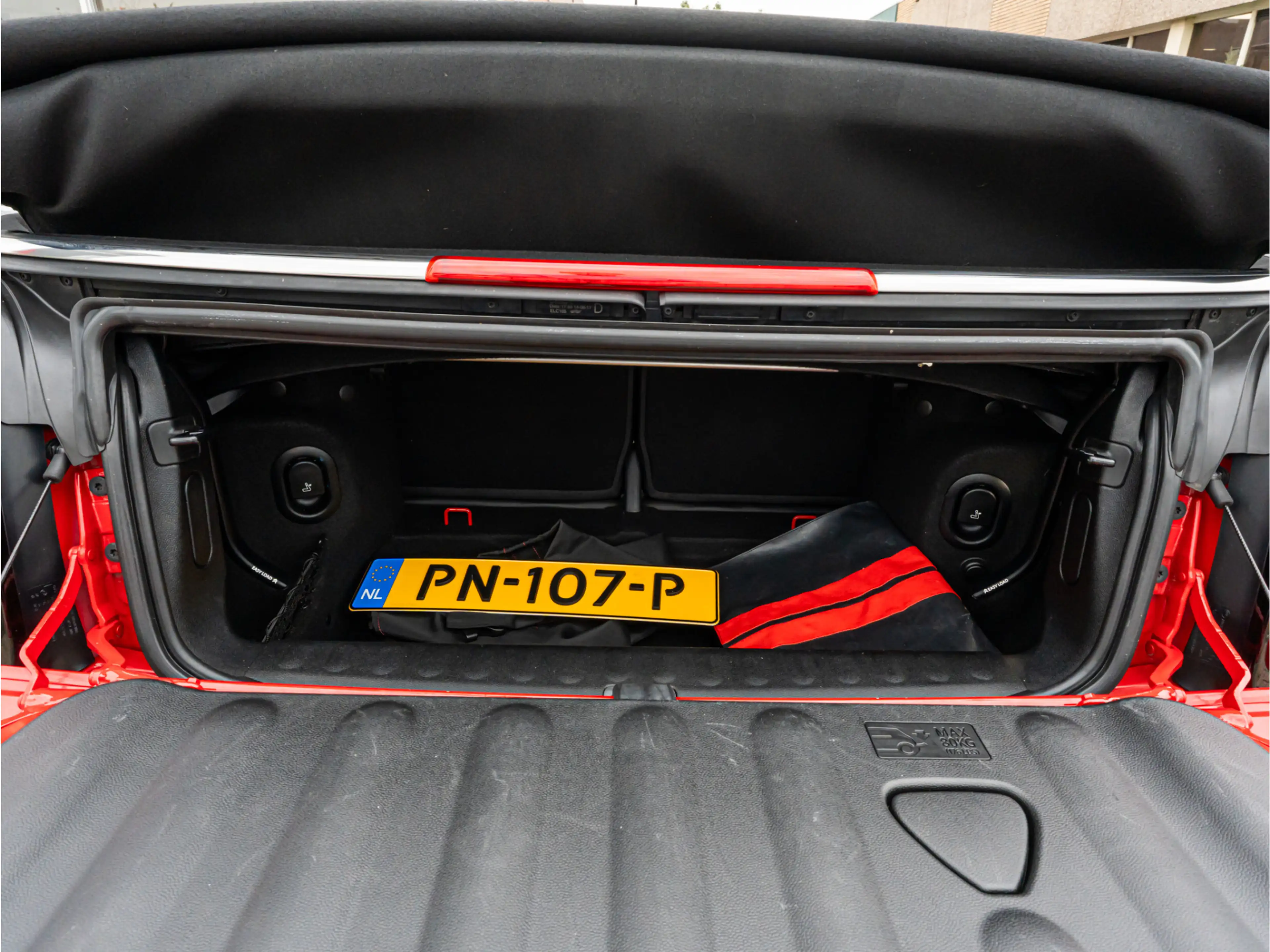 MINI Cooper S Cabrio 2.0 Chili Serious Business ORG NL HARMAN KARDON CA — photo 13