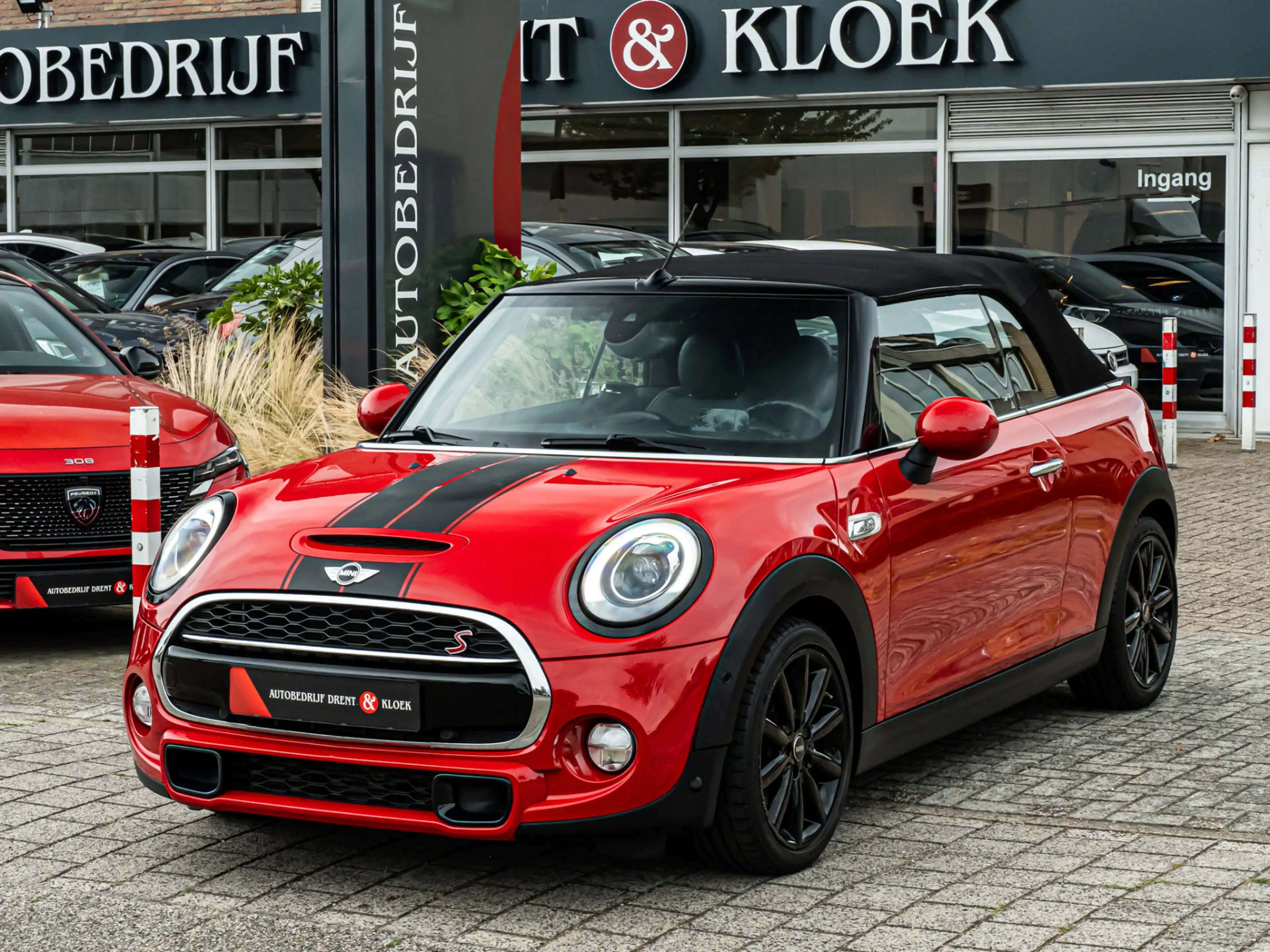 MINI Cooper S Cabrio 2.0 Chili Serious Business ORG NL HARMAN KARDON CA — photo 26