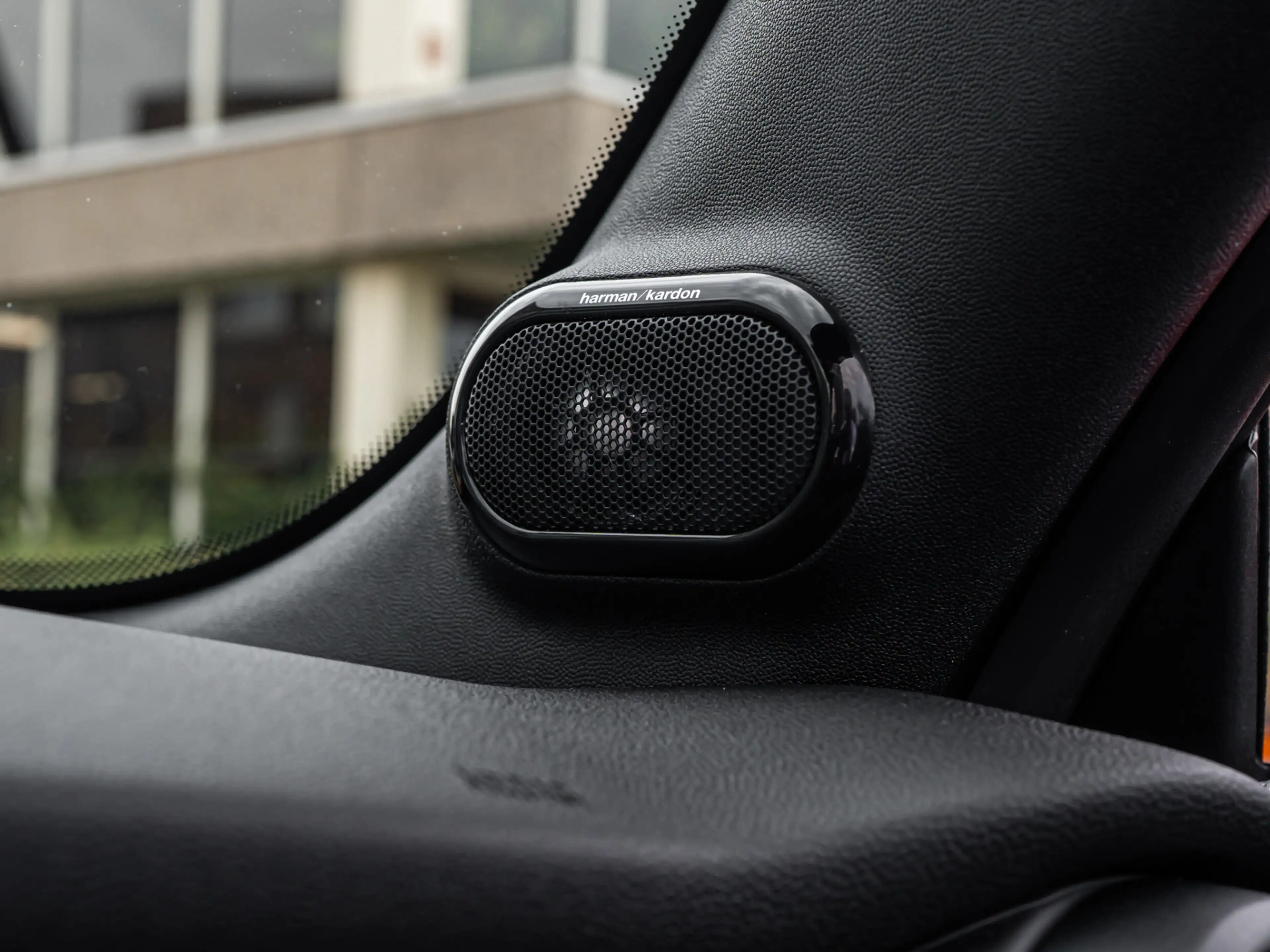 MINI Cooper S Cabrio 2.0 Chili Serious Business ORG NL HARMAN KARDON CA — photo 10