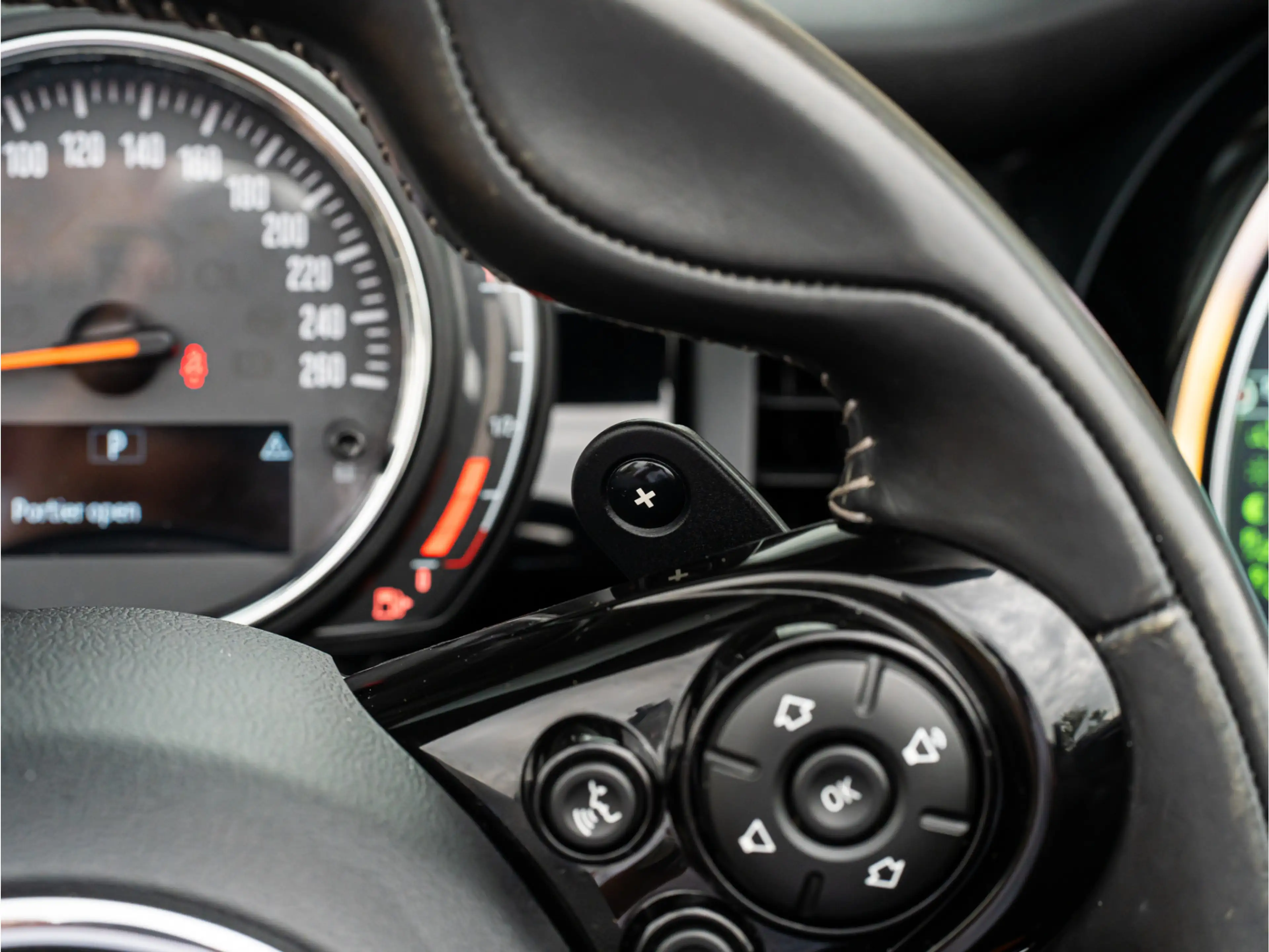 MINI Cooper S Cabrio 2.0 Chili Serious Business ORG NL HARMAN KARDON CA — photo 28