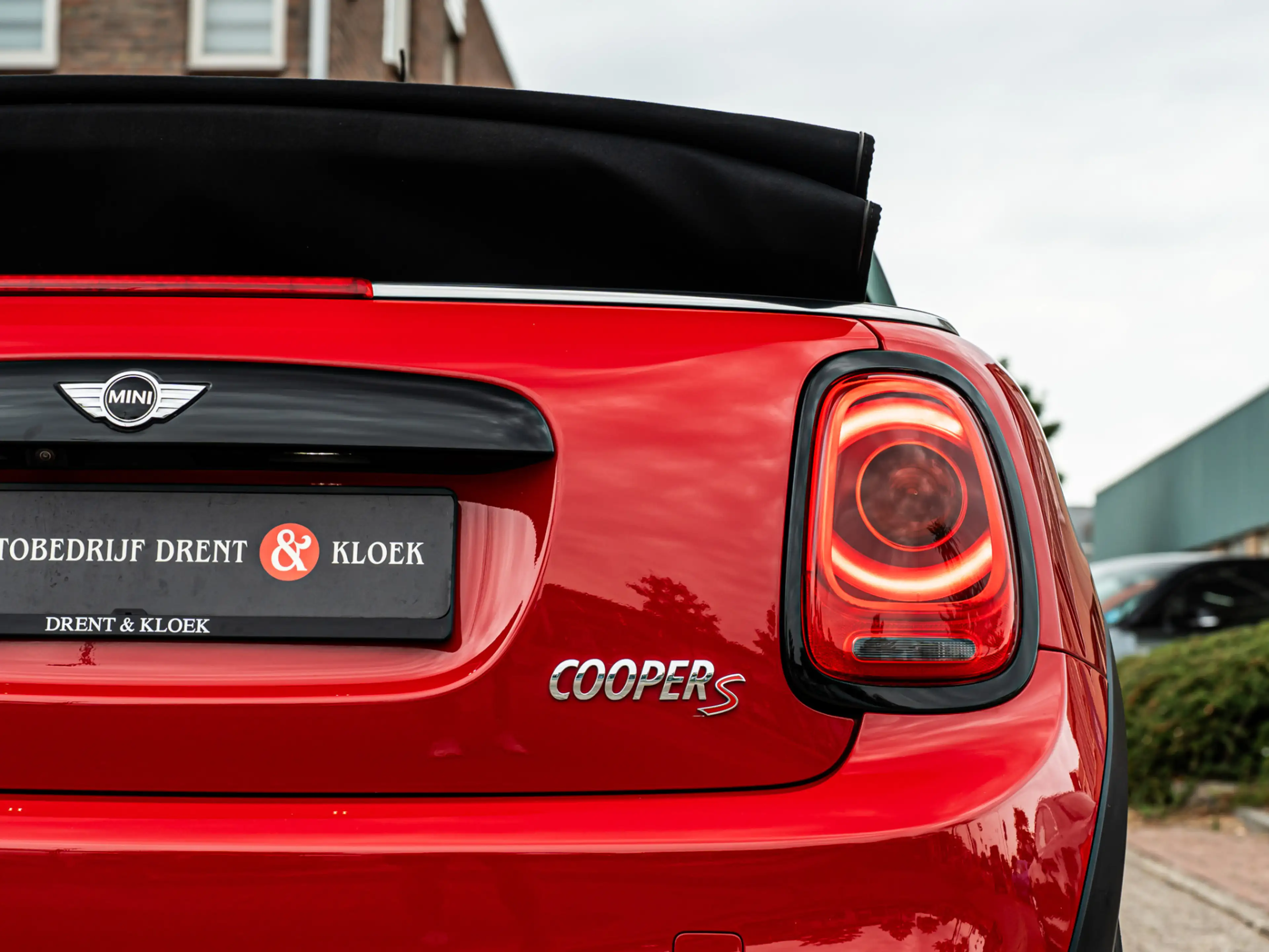 MINI Cooper S Cabrio 2.0 Chili Serious Business ORG NL HARMAN KARDON CA — photo 20